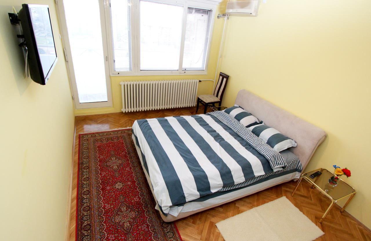 Ferienwohnung Penthouse Novi Beograd Exterior foto