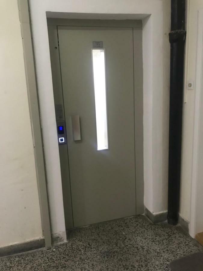 Ferienwohnung Penthouse Novi Beograd Exterior foto